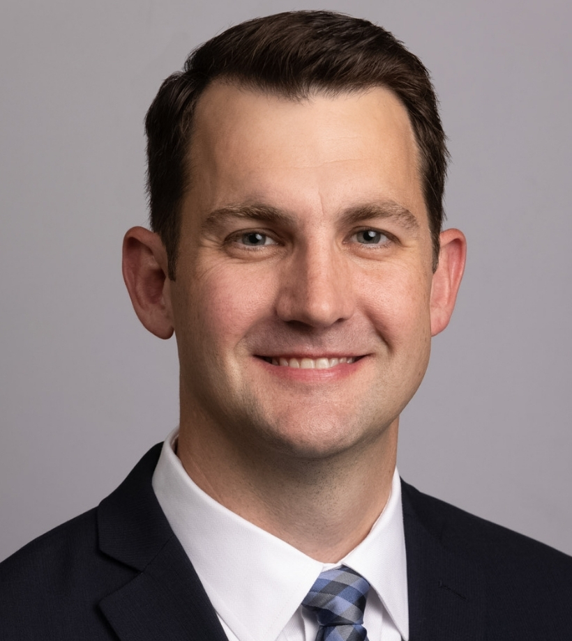 Dr. Daniel Reinhardt, MD, Orthopedic Surgeon Dr. Daniel Reinhardt, MD, Orthopedic Surgeon